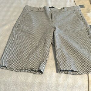 Ladies banana republic bermudas.